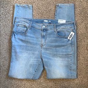 Light Wash Old Navy Rockstar Skinny Jeans